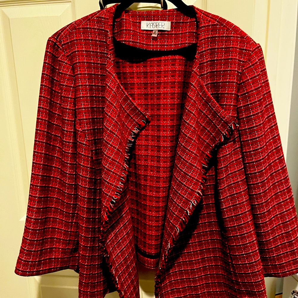 Kasper like new 22/24 Women’s red plaid jacket worn one time